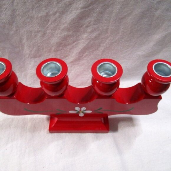 RED WOODEN SWEDISH CHRISTMAS CANDLE HOLDER - Picture 2 of 4